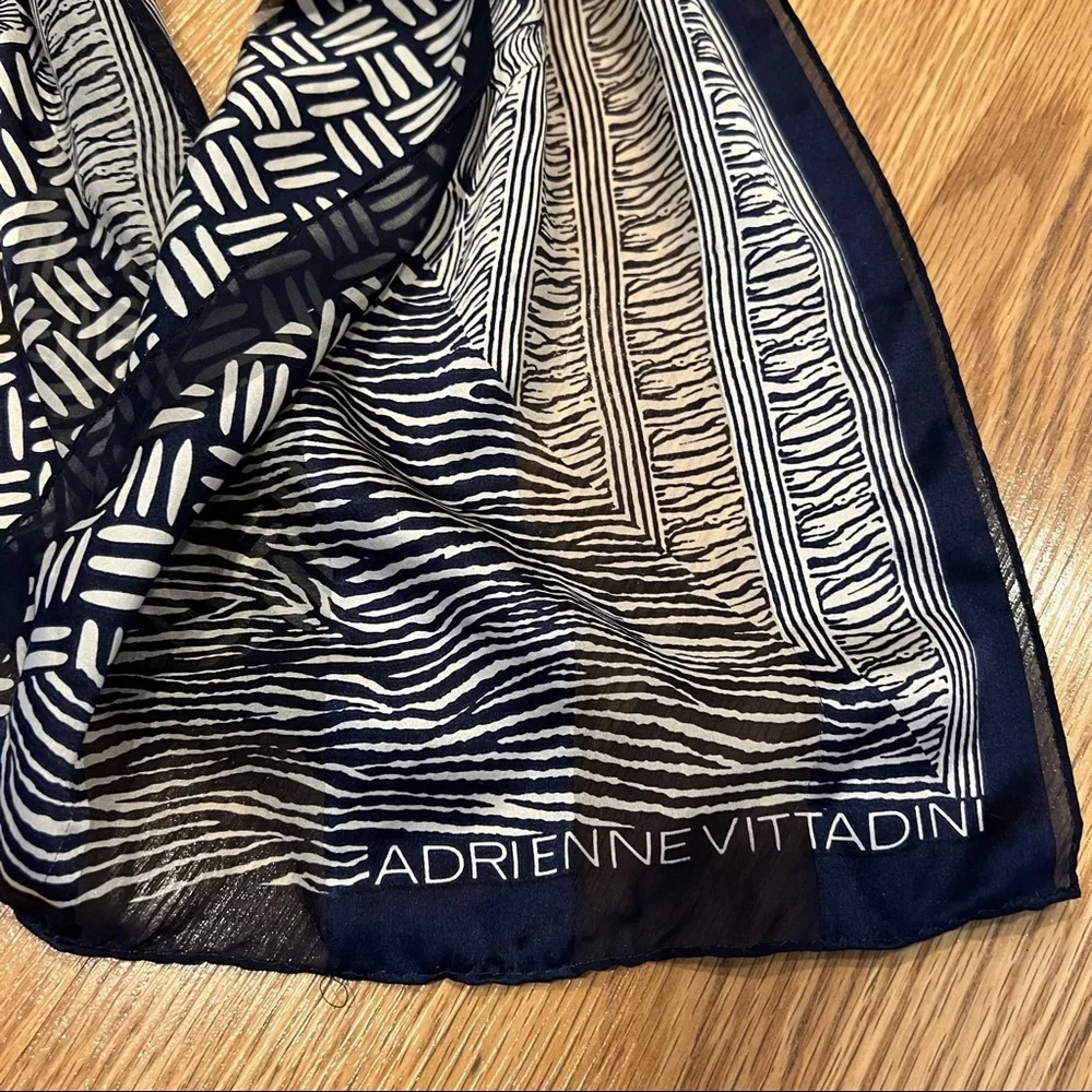 Adrienne Vittadini‎ Navy & Cream print Silk Rectangular Scarf